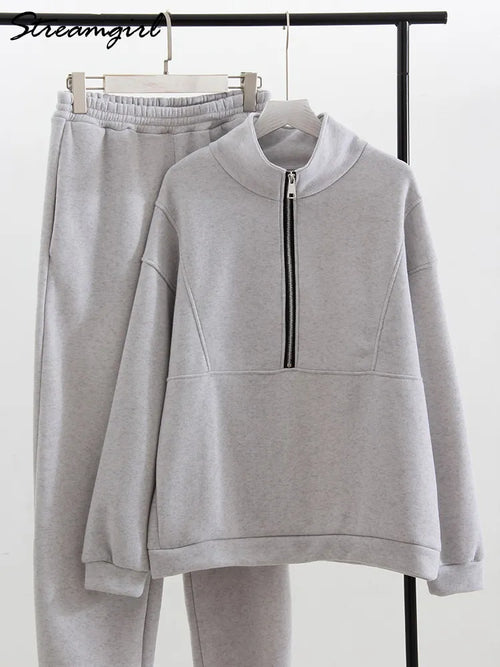 Streamgirl Gray Thick Women Tracksuit 2 Piece Set